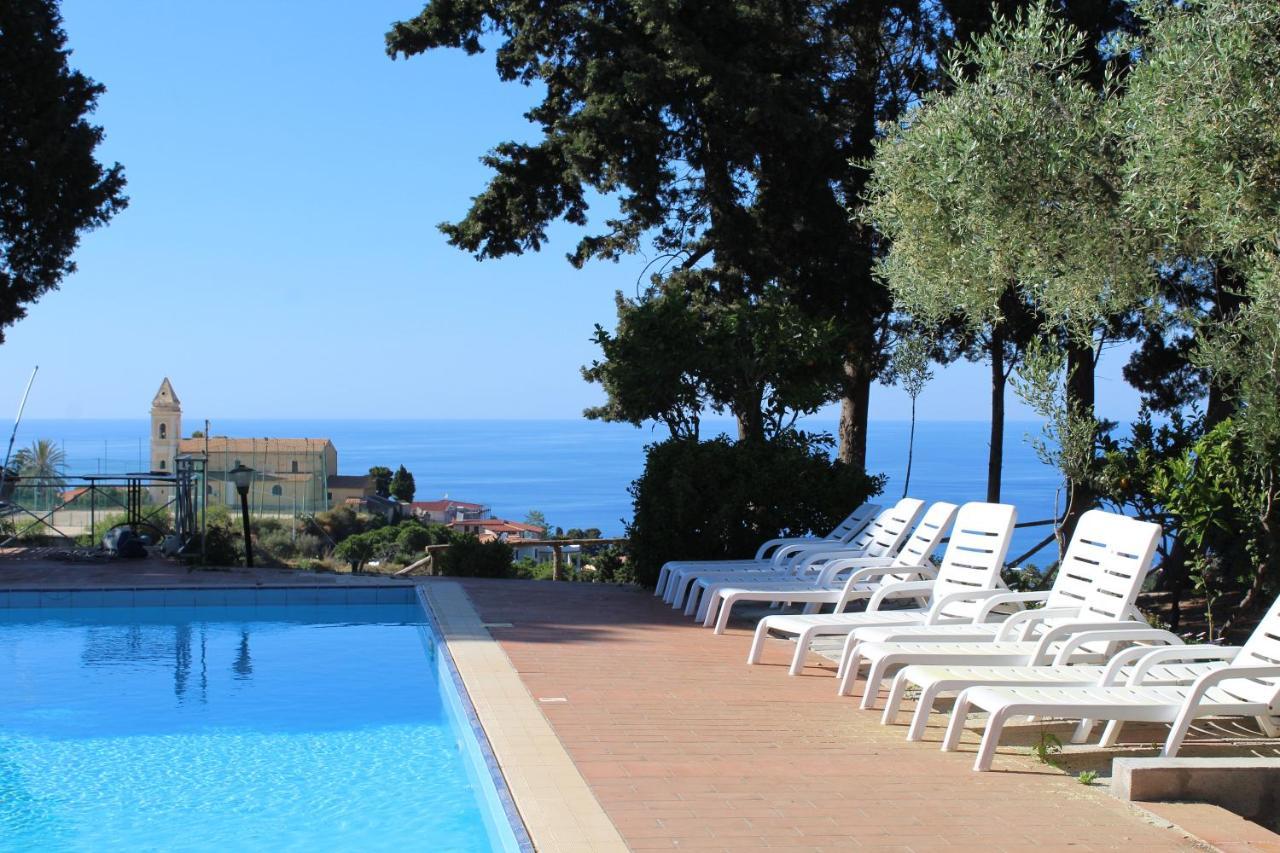 Agriturismo Ruralia Santa Domenica  Exteriör bild