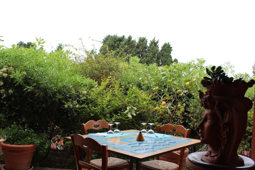 Agriturismo Ruralia Santa Domenica  Exteriör bild