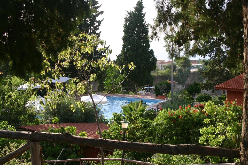 Agriturismo Ruralia Santa Domenica  Exteriör bild