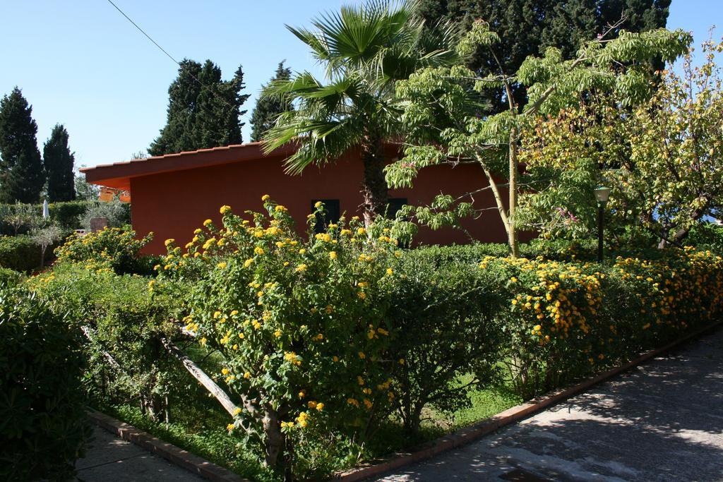 Agriturismo Ruralia Santa Domenica  Exteriör bild